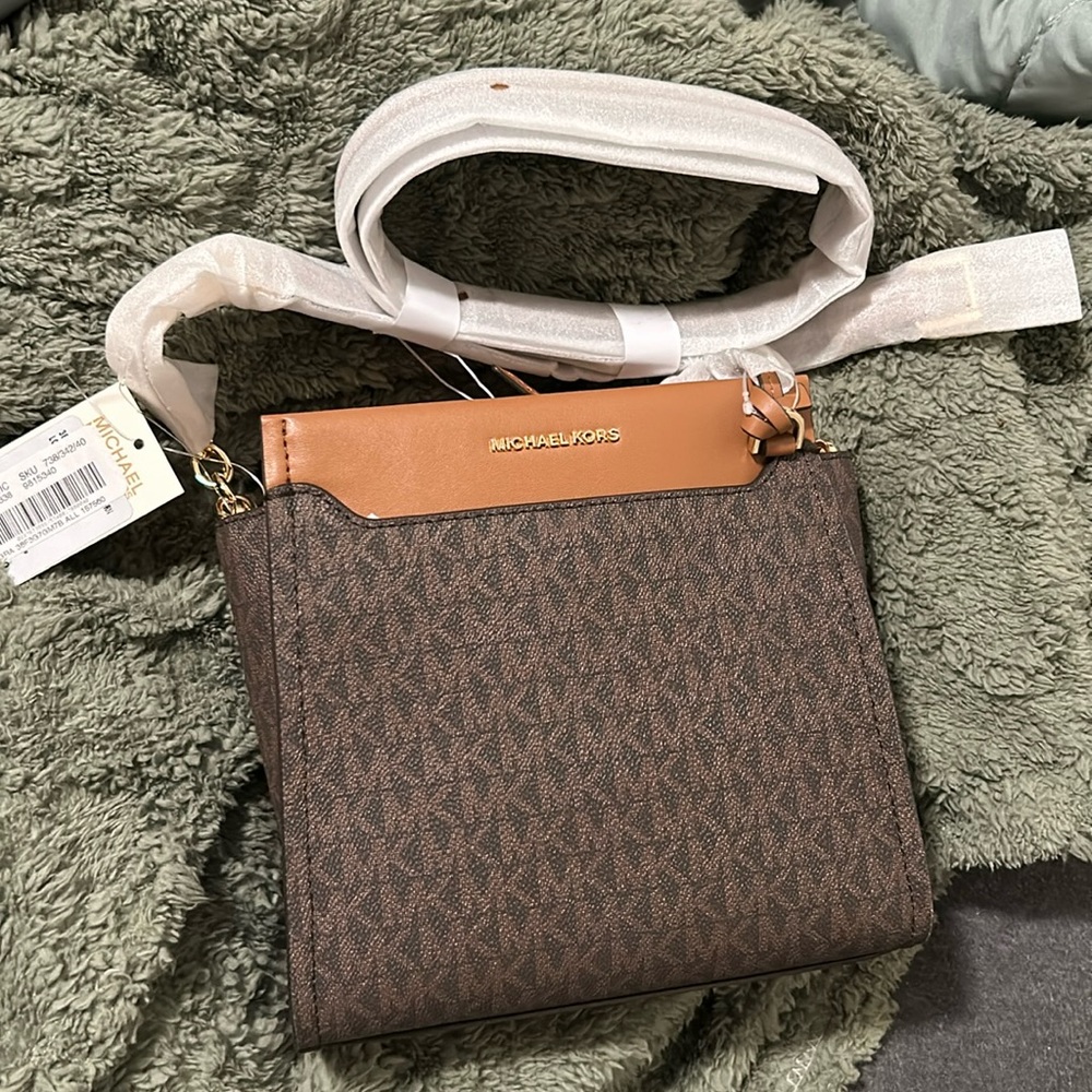 michael kors purse